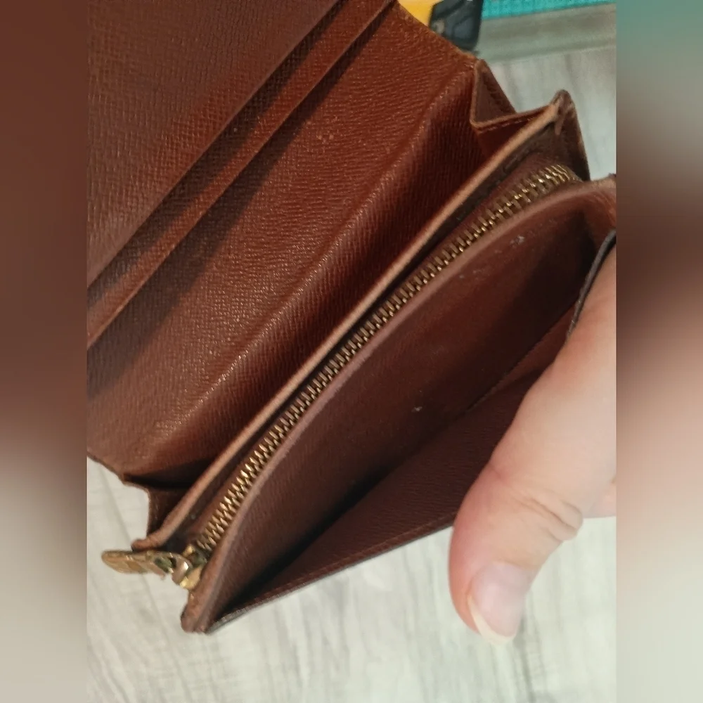 LOUIS VUITTON Monogram Porte Monnaie Billets Tresor Wallet